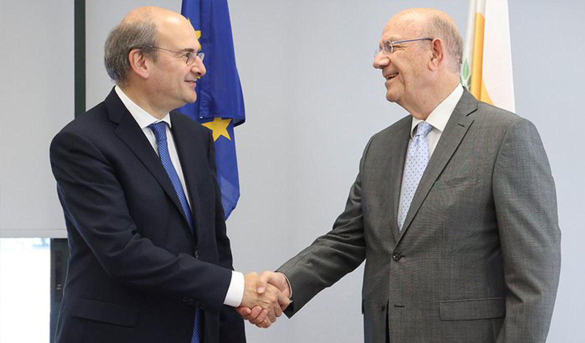 Finance Ministers of Greece and Cyprus vow to continue cooperation on all fields