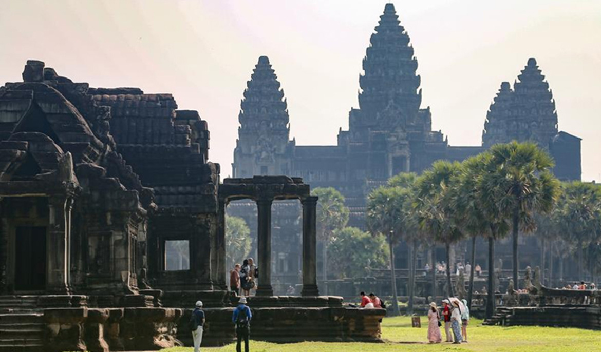 Cambodia records over 2.5 mln air passengers in first 5 months: minister