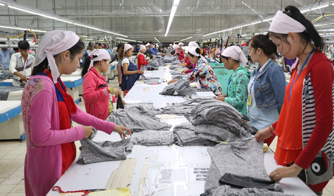 Cambodia sees 20 pct rise in export of garments, footwear, and travel goods in first five months