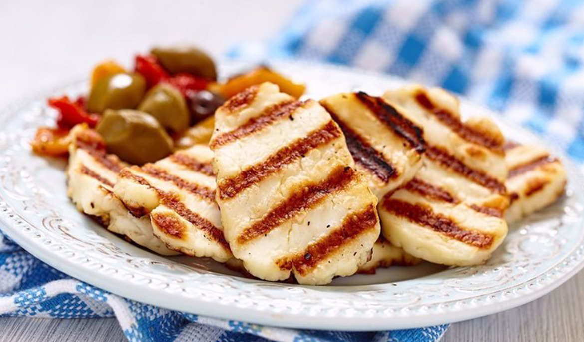 Agriculture Minister announces new decree on milk quota for PDO Halloumi