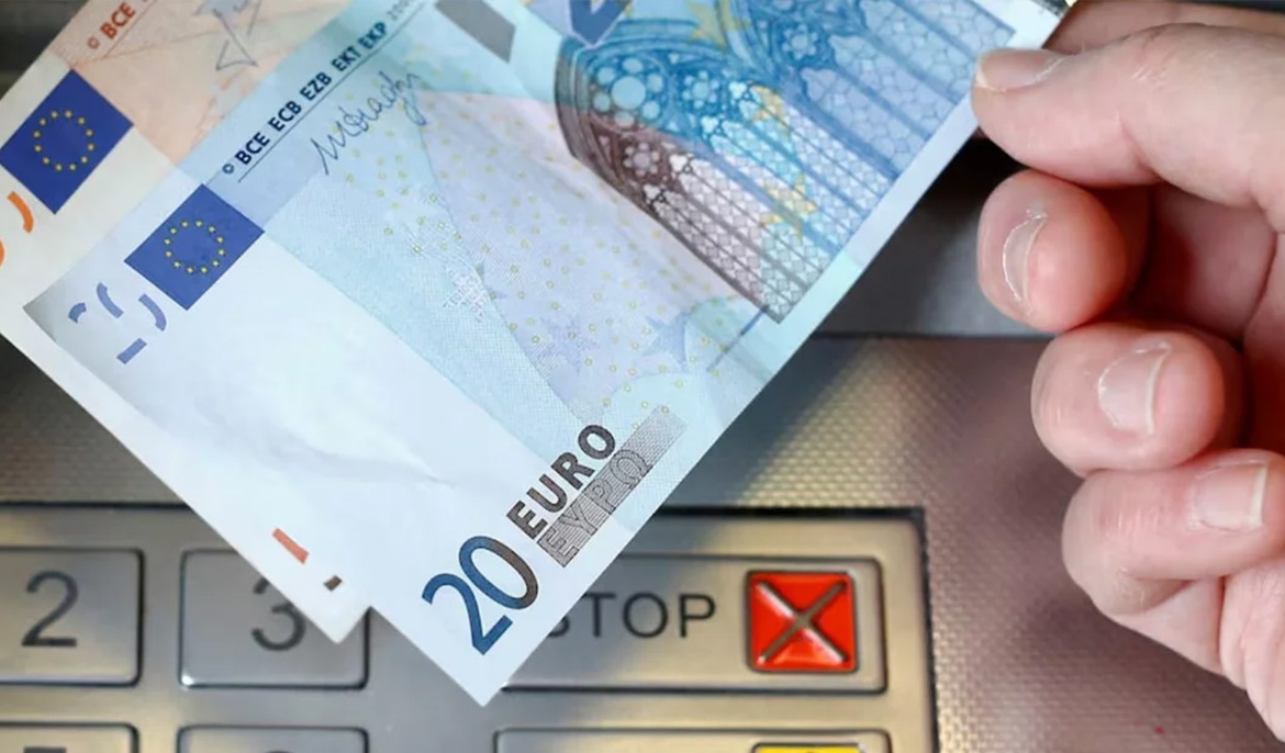 Cyprus sees €129 billion in cashless transactions in second half of 2023