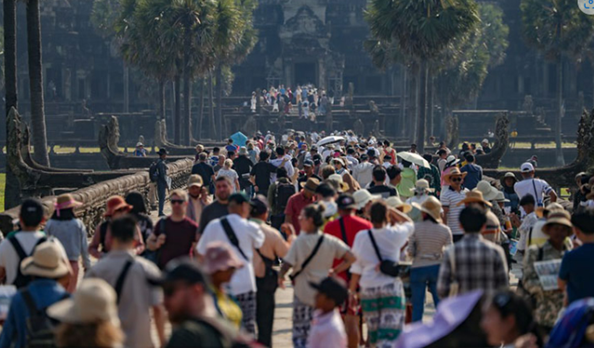 Cambodia attracts 4.29 million international tourists in first 8 months, sees 22.5 % growth