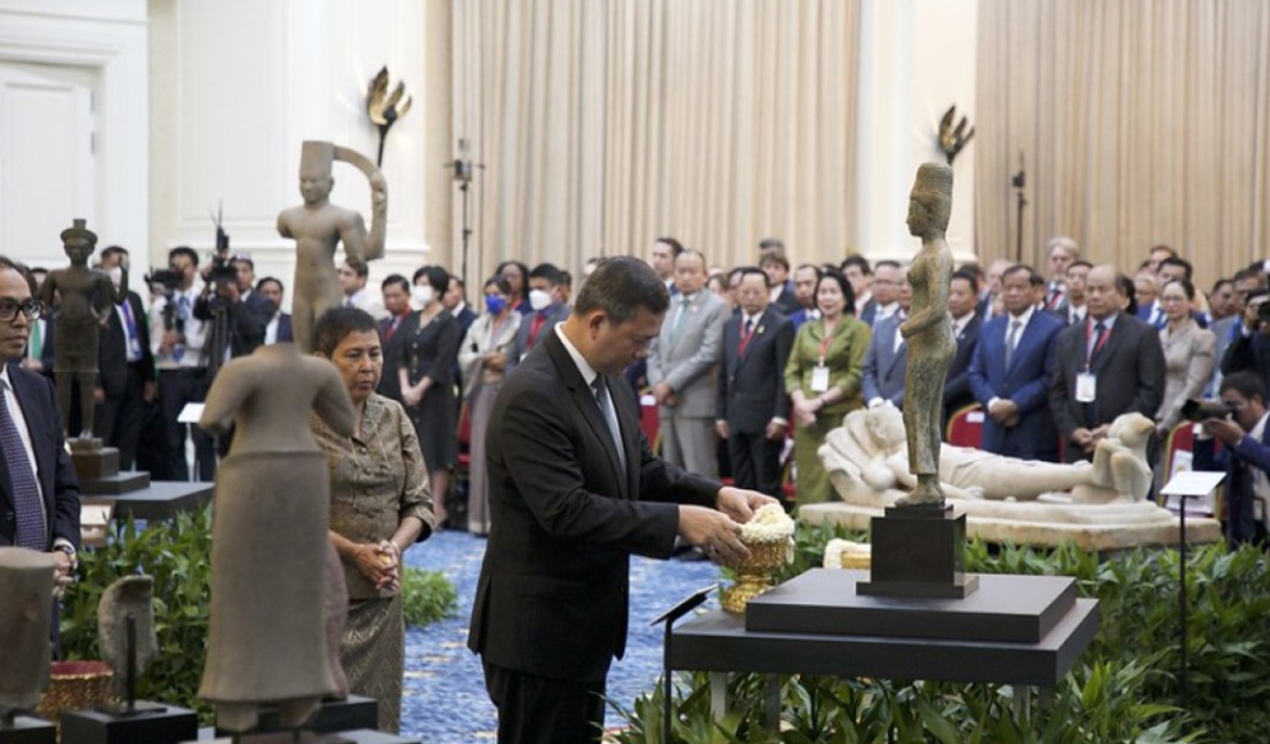 The United States Returns More Looted Artefacts To Cambodia