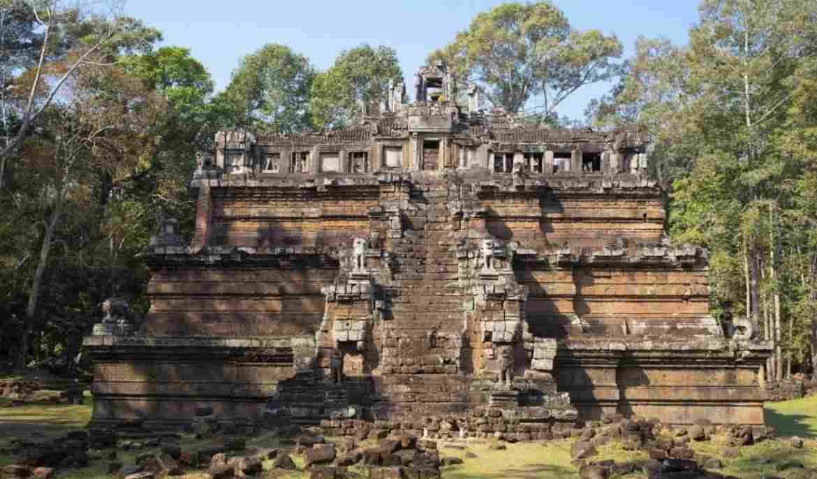 900-Year-Old Guardian Statues Emerge at Cambodian Temple Complex