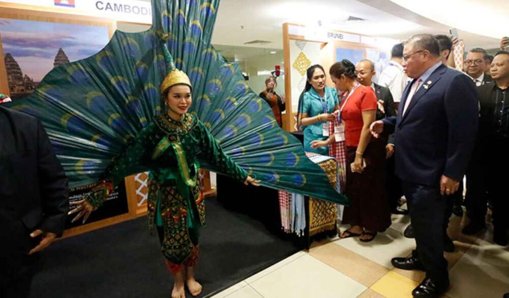 Cambodia showcases tourism attractions at TRAVEX