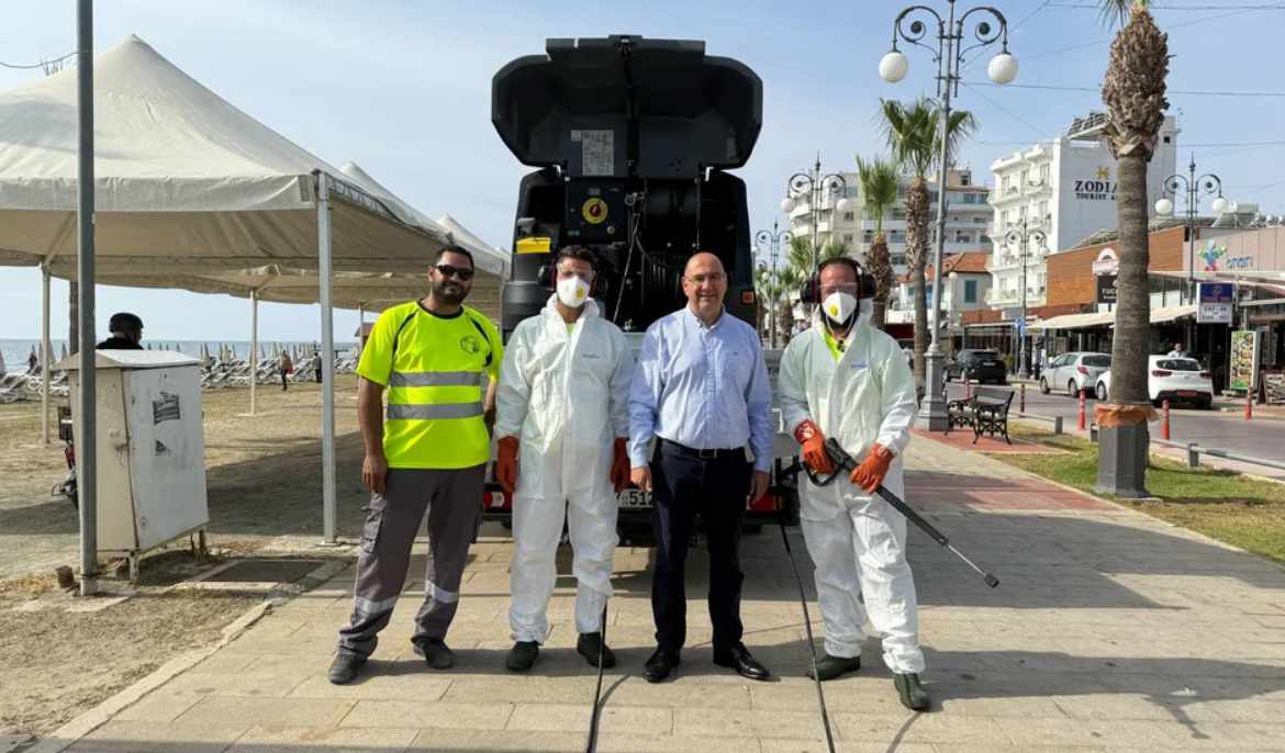 Larnaca to be squeaky clean with new machine
