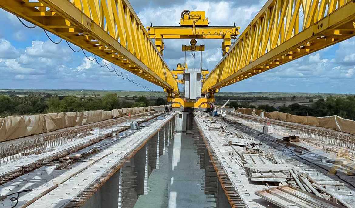Kratie Mekong Bridge Reaches Structural Breakthrough, Paving the Way for Enhanced National Transportation
