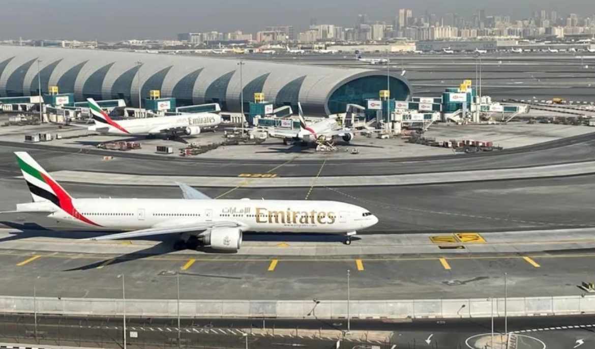 Emirates Airline satisfied with cash reserves, IPO depends on government, chairman says