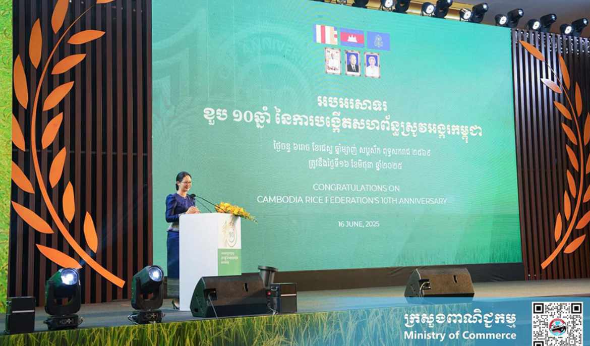 Commerce minister lauds role of rice in Cambodia’s export economy