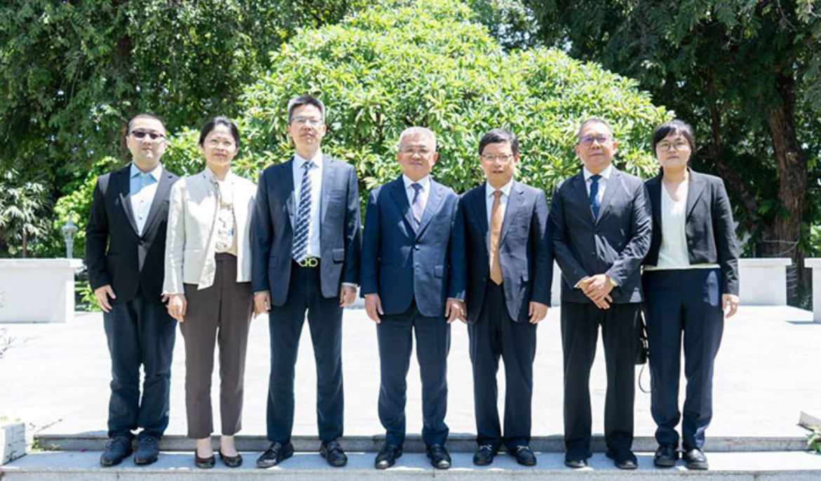 Chinese company Wuxi wants to invest in key potential sectors in Cambodia