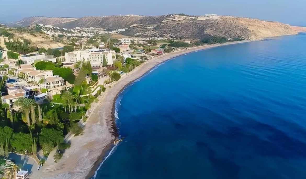 New viewing point opens in Pissouri to boost tourism