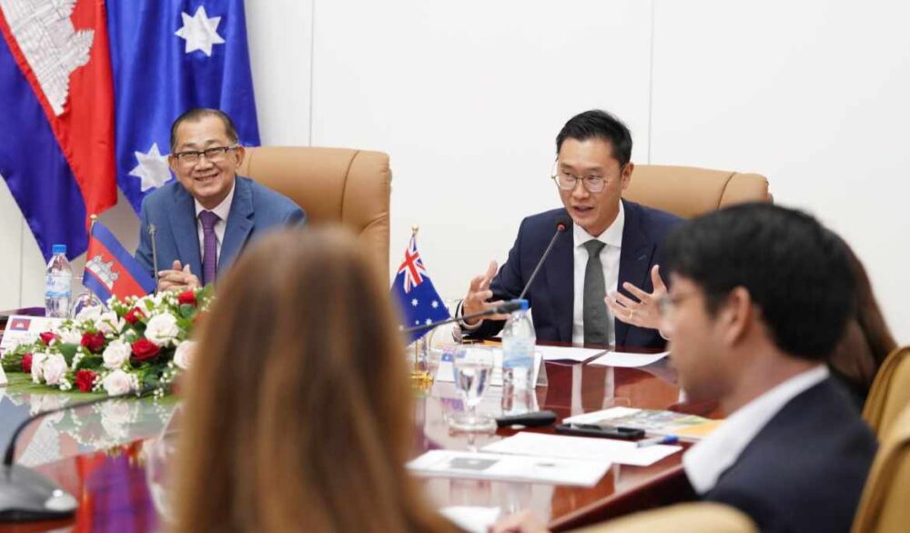 Cambodia’s Economic Growth Policy Dialogue with Dr. Sok Siphana: Australian Ambassador Derek Yip Discuss Bilateral Cooperation, Human Capital, and Economic Resilience (VIDEO)