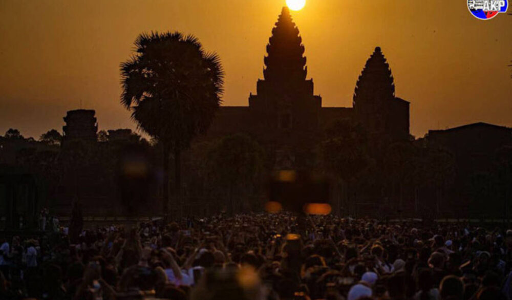 Tourists invited to witness equinox Angkor in September
